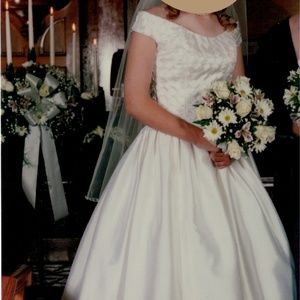 Silk White Wedding dress